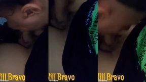 peguei o novinho no flagra batendo punheta no estoque e ele me botou pra mamar escondido