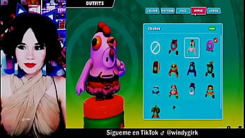 Windy Girk TV shows her tits live