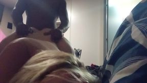 chut j ai cocher le telephone sur la table de nuit hihhihihtout es dans le ...