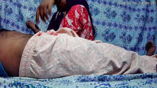 Film de casă cu o curvă asiatică de 18 ani, futută anal