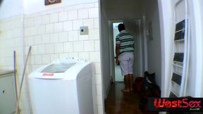 comendo o cu da empregada loirinha na sala - alessandra dias - tony tigrao - -