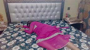 (Face Reveal) Indian Desi Hot Milf how Many People's Know Her Services Indian Desi Xxxxx Sex