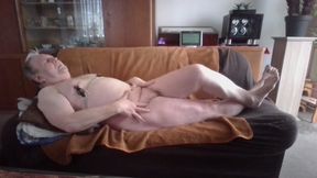 Chubby Andi Horny Jerks off on the Sofa