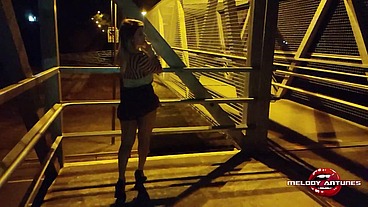 The wonderful actress Melody Antunes took a walk, super excited decides to give the best blowjob on the catwalk and very horny let her enjoy everything inside her greludo pussy! THAT YUMMY!