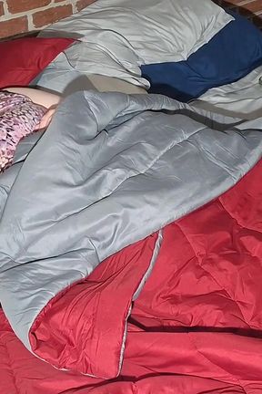 Stepdad Gone She in Bed Naked Stepmother Suck It 5 Mins Before He Walk Through Door From Work