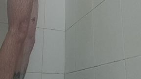 Taking a bath after workout