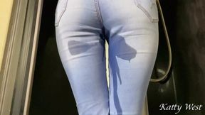 Couldn&#039;t wait any longer and peed in my jeans