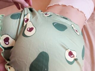 Stepsister Didn&#039;t Expected This Massage become Rubbing On Her Large Butt untill Cum