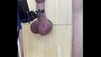 Robot screws again