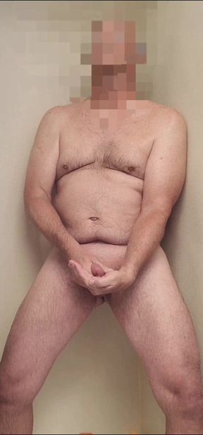 Swallowing my own cum in the shower (again)