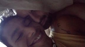 Comiendo la tetilla y verga de mi macho peludo bien rico.