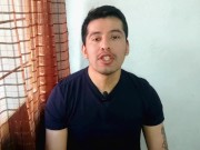 El carnicero me penetra con sus 19cm de verga en su negocio ! Me folla en el suelo.