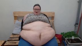 SSBBW SECRET GARDEN BELLY PLAY