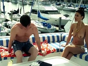 Ana Alexander in Chemistry S01E03