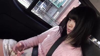 JAPANESE BABE SPREADS LEGS FOR A FUCK CREAMPIE