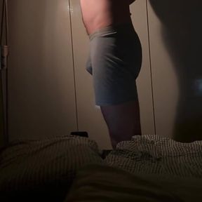 Shy Twink stretches &amp; plays with big massage vibrator