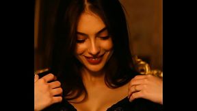 mulher carente se exibindo por dinheiro