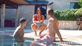 Vince Karter, Jack 23 And Sara Diamante In A Wild Debut