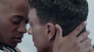 Cade Maddox and his gym mate are fucking after the workout