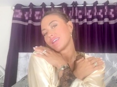 Horny Webcam Babe Solo Masturbation