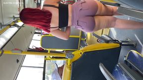 levei a minha empregada para casa, olha oque ela fez dentro do onibus, fiquei louco