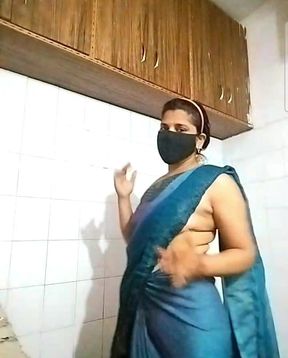 Sexy Desi Village Young Bhabi