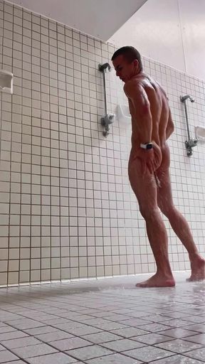 Let&#039;s shower together