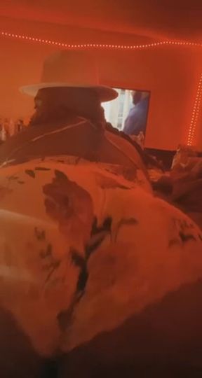 Watch this booty move to the beat