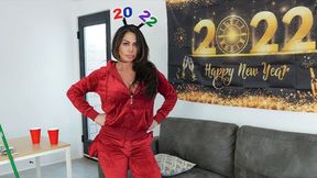 Horny MILF Seduces Him, Fucking Her Stepson Hard, Giving Wild, Explosive Blowjobs & Cumshots