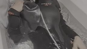 Scuba wetsuit bath in gasmask