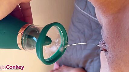 Busty Slut Screams Her Fucking Brains Out With Her New Favorite Vibrator