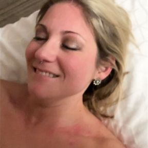 Hotwife sucks and fucks and takes a creampie