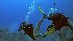 Big ass MILF in extreme underwater scuba diving adventure