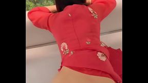 Thướt tha t&agrave_ &aacute_o d&agrave_i