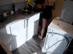 Horny Amateur Wife Seduces Plumber In Kitchen