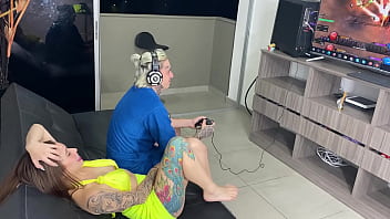 A GOOD BLOWJOB AND FUCK WHILE I RELAX BY PLAYING - SARAFILMS