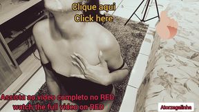 costureira safada nao aguentou ver cliente de pau duro!