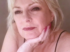 Amateur Blonde With BIG BOOBS Hot Free Cam Show