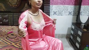 Beautiful Piraya Bhabhi Left Alone at Home Watching Reels