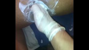 Ense&ntilde_andole a mi amigo como fistearme