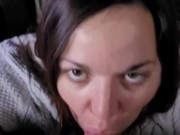 J'en avais trop envie, je n'ai pas pu resister. Pipe dans son bureau