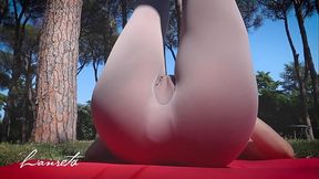 Yoga Pants &amp_ Maxi Pad In The Park