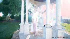 ”Goddess Kyaa Chimera Show Off  Her Hot Feet”