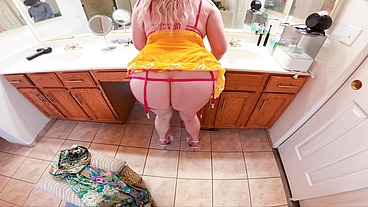 Hot wife fucks the contractor for a cheap remodel