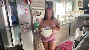Chubby Girl Accidental Farting While Baking Cute Cupcakes