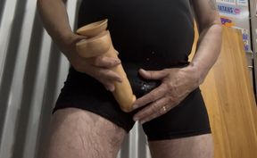 Just a horny old man have a ride on his favorite 🤩 dildo