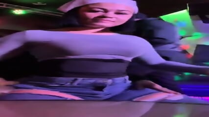 Booty: Her google drive folder, 1223 videos =  https://rentry.co/ww4r9dsq