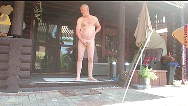 FKK im Vorgarten