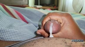 fire_pussy-worshipper stroking a cock in close-up for a thick nut