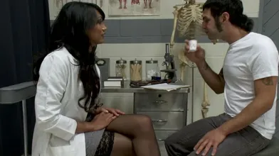 A Shemale Doctor Fucking A Smoke Quieter